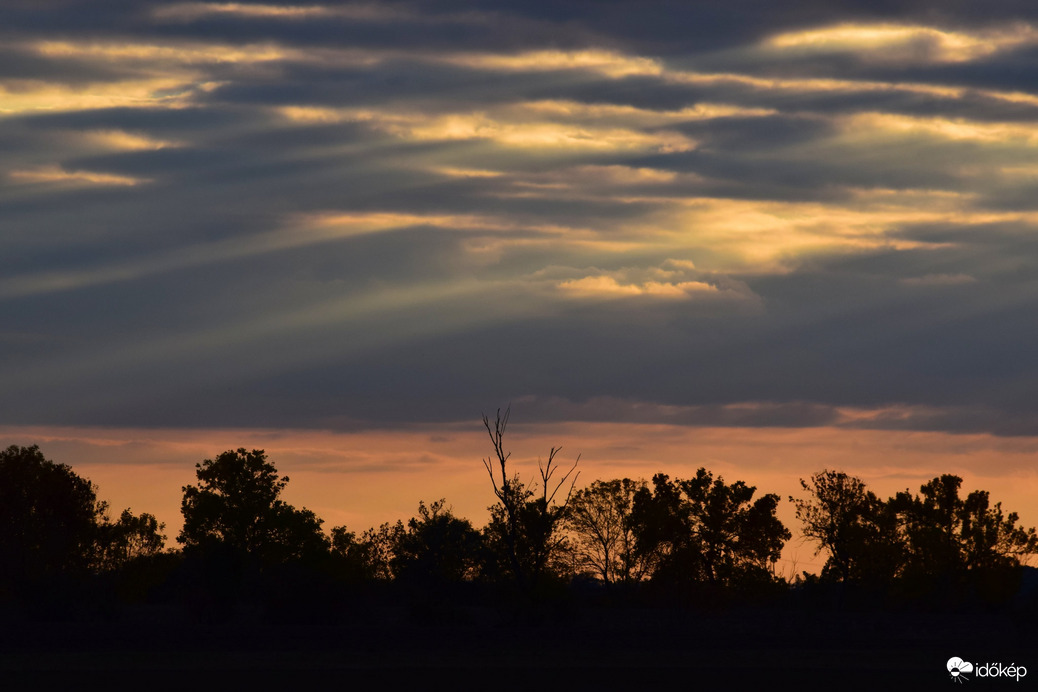 Napnyugta előtti percek