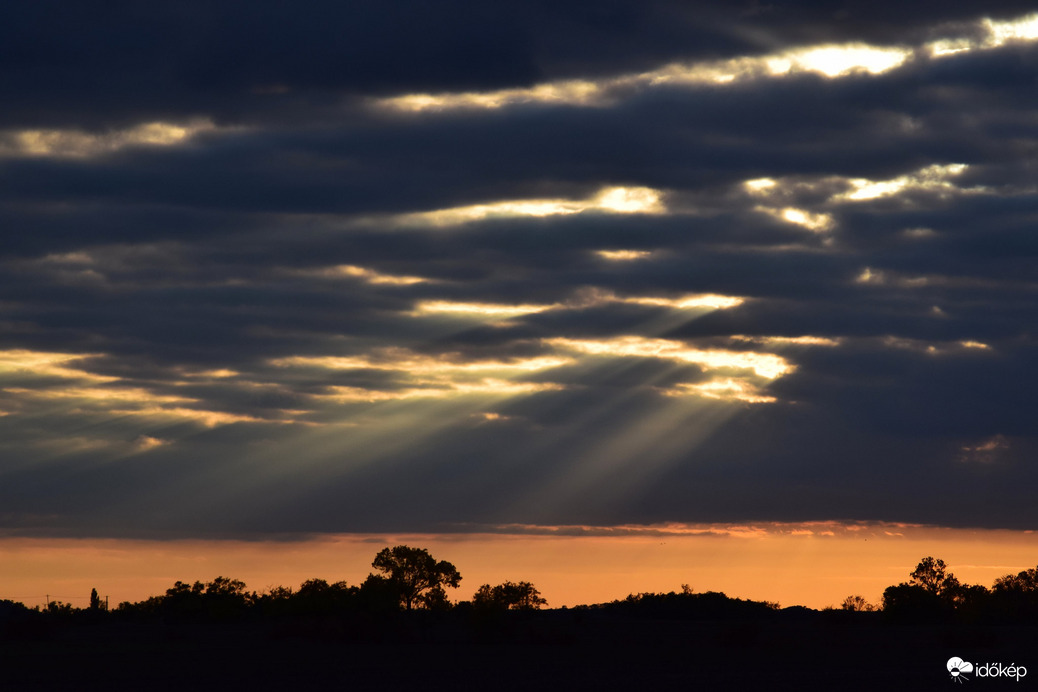 Napnyugta előtti percek