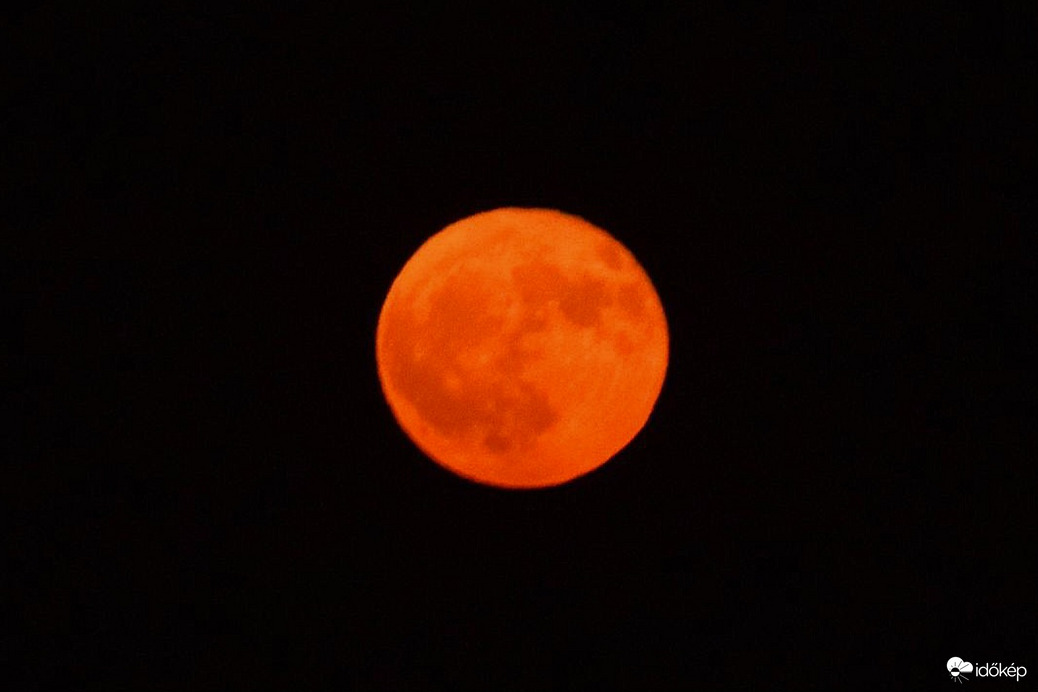 A nyár első teliholdja: júniusi holdkelte Dévaványán 2