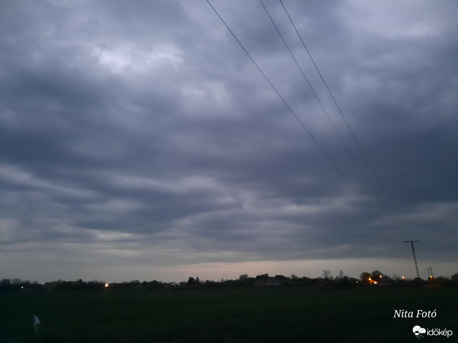 Szürkület Dévaványán 1