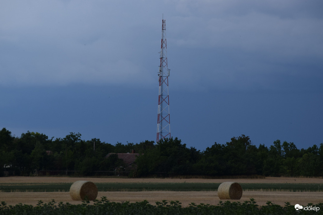Valami készül Dévaványán!... :o