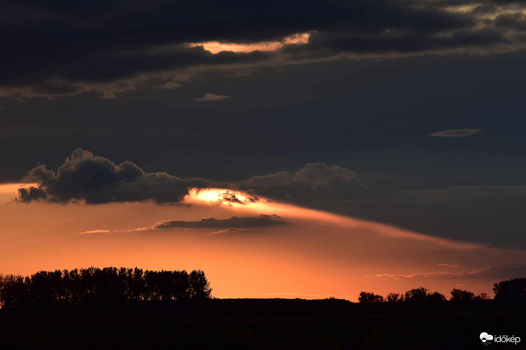 Ma este mintha megnyílt volna az égbolt Dévaványán!... :)