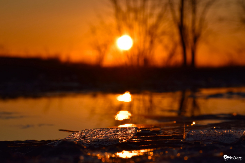 Jégtáblás naplemente, Dévaványa.  :-)