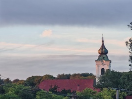 Esti napfènyben