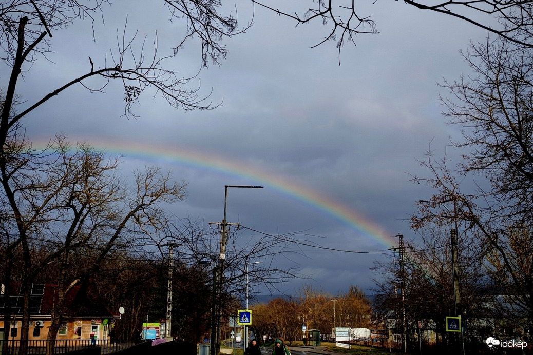Mai szivárvány. 