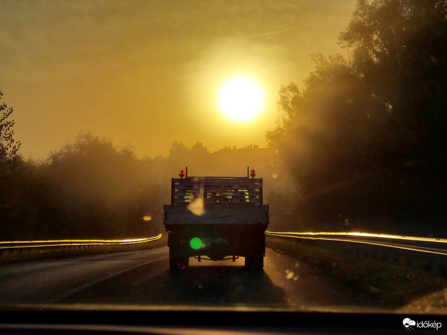 Indul a nap, kezdődik a munka 