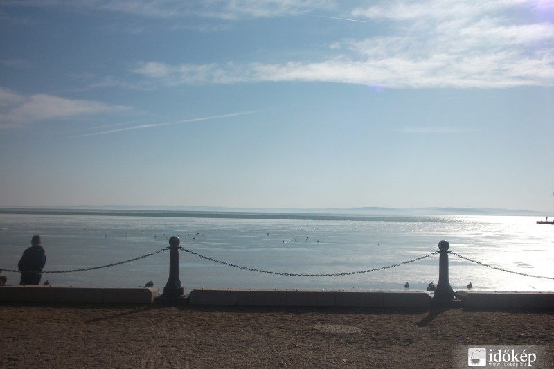 Nekem a Balaton télen is a riviéra