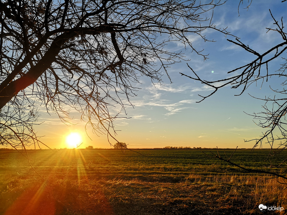 "Lenn az Alföld tengersík vidékin..."