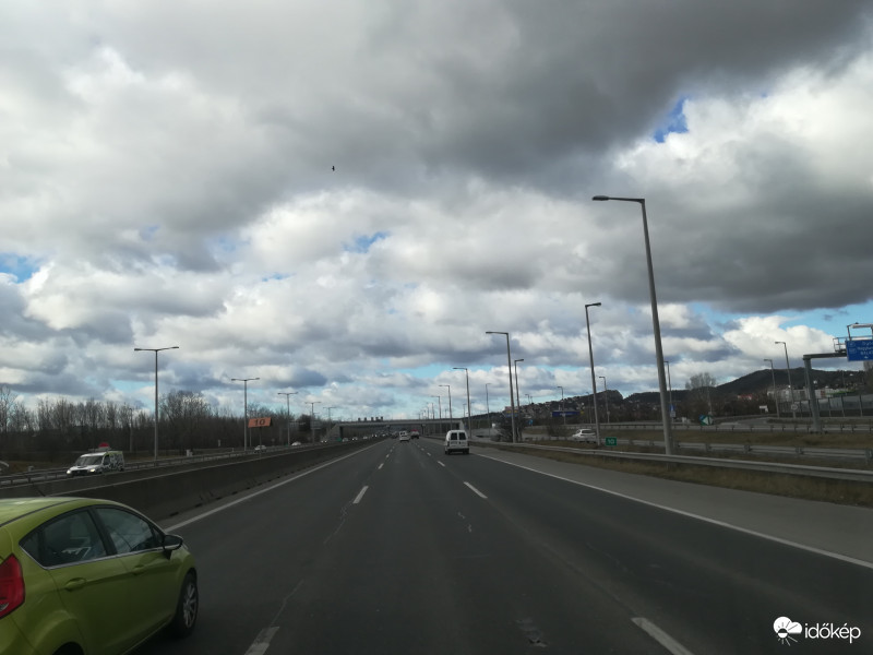 M1-M7 közös Budaörsi szakaszán