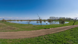 A Hortobágy folyó ártere az Ágota-halomról fotózva