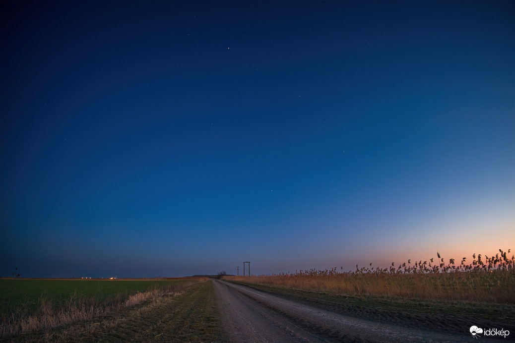 Kék óra a határban