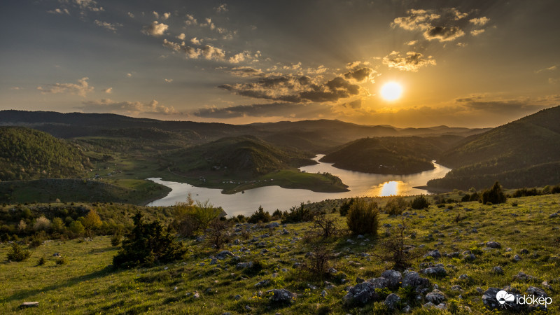 Naplemente az Uvac-kanyonnál 