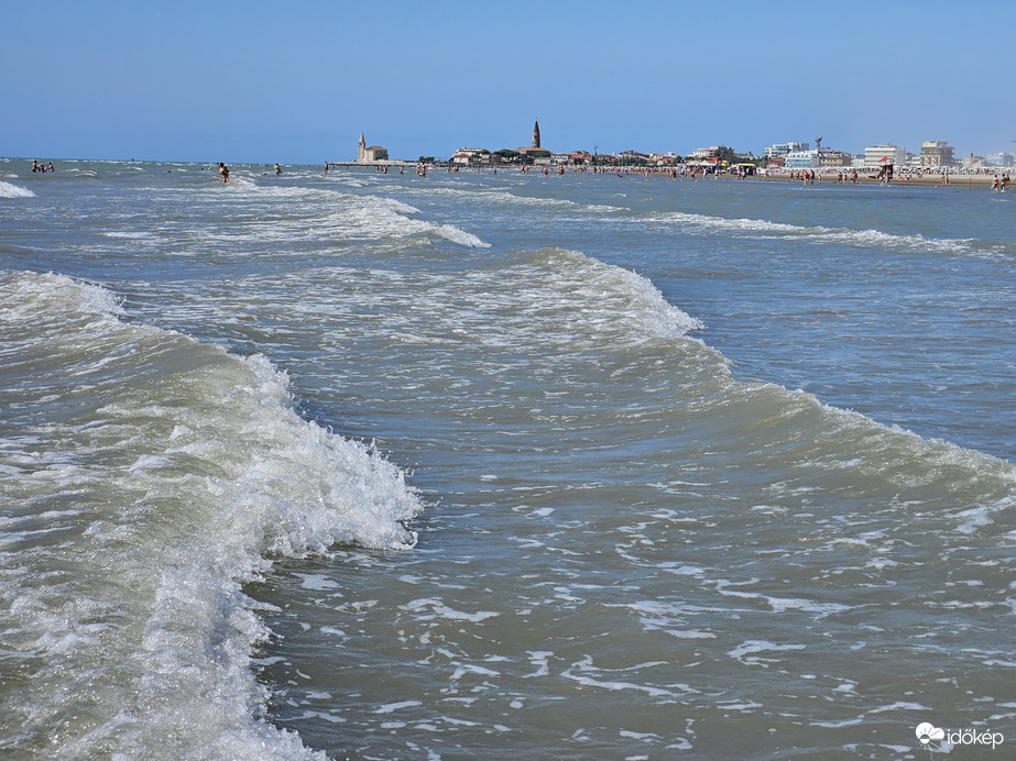 Haragos tenger hidegfront után