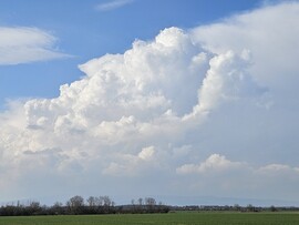 Fejlődö zivatarfelhő Kőszegi-hegység felett