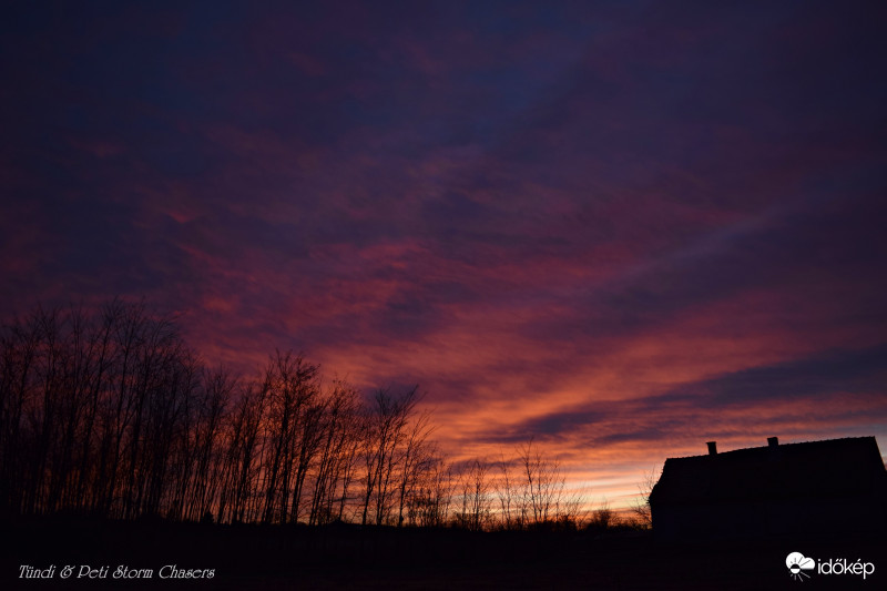 Ma reggeli napfelkelte 