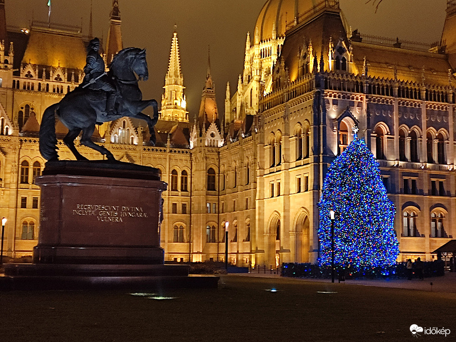 Országház- karácsony előtt