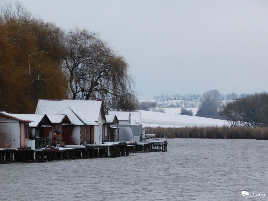 Fehérbe borult a Bakonyalja 12.11.