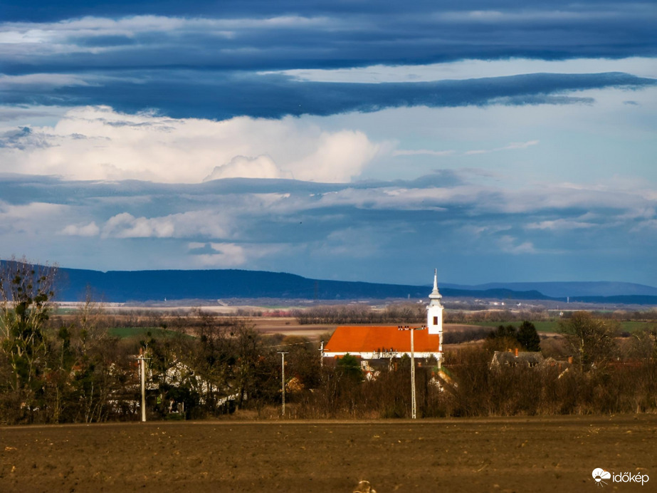 Záporos érkező