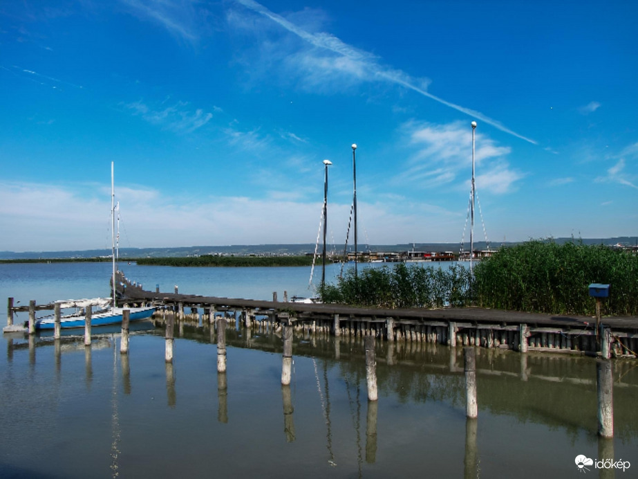 A fátyolos Fertő-tó