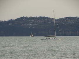 Leengedett vitorlával