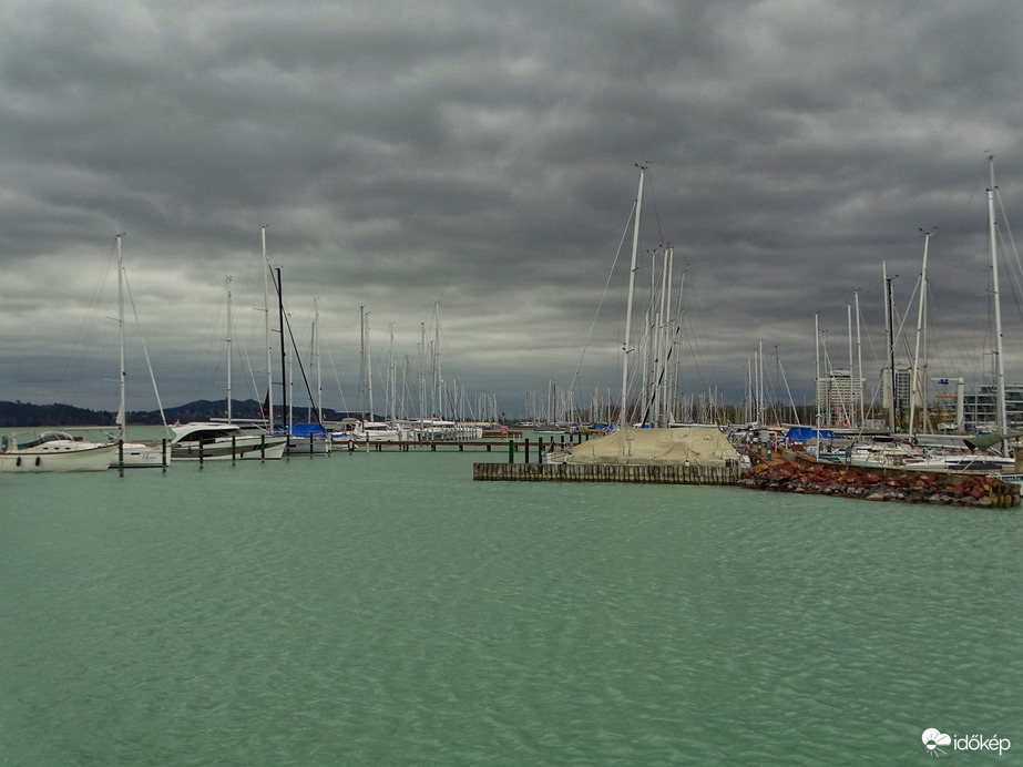 Így búcsúzik a márciusi Balcsi 