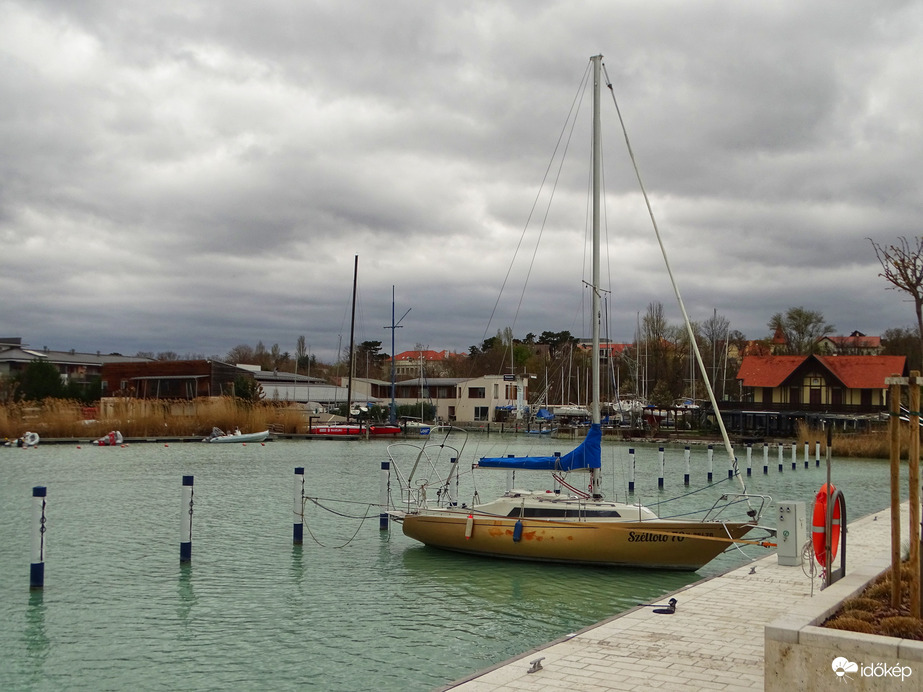 Így búcsúzik a márciusi Balcsi 