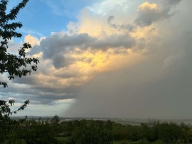 Székesfehérváron átsuhanó légzuhatag