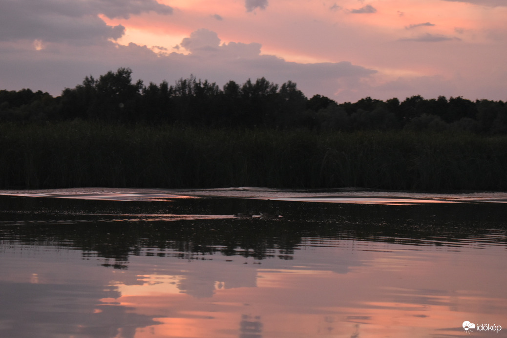 Naplemente a Tiszatóban