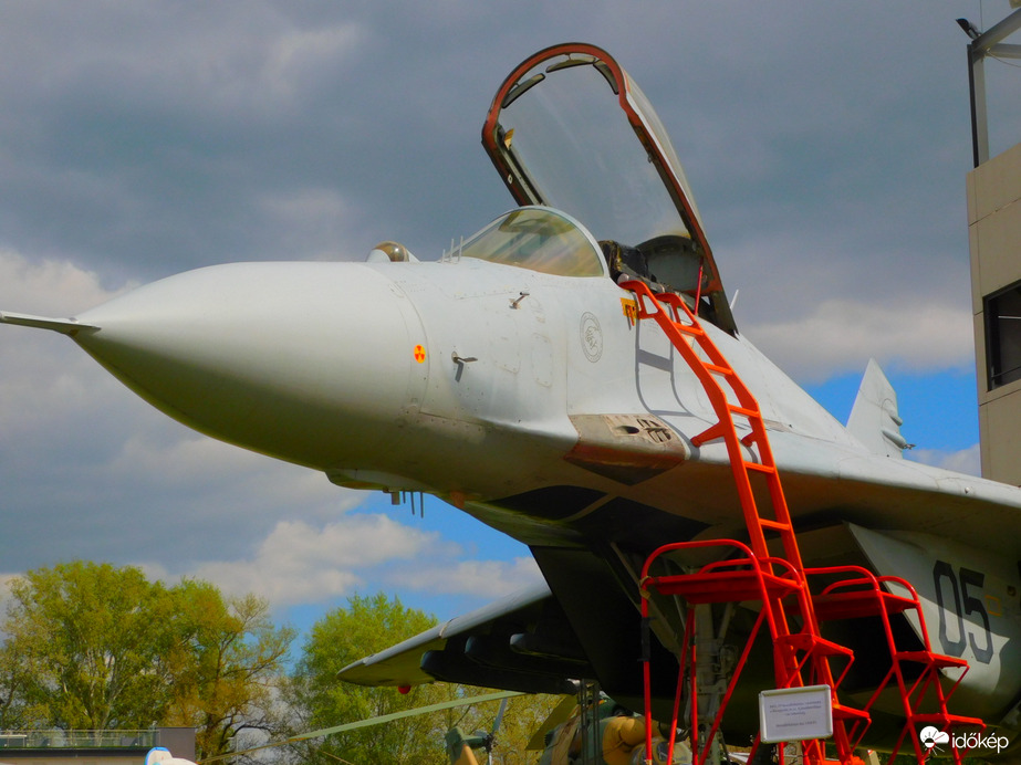 Rep-Tár MiG-29 