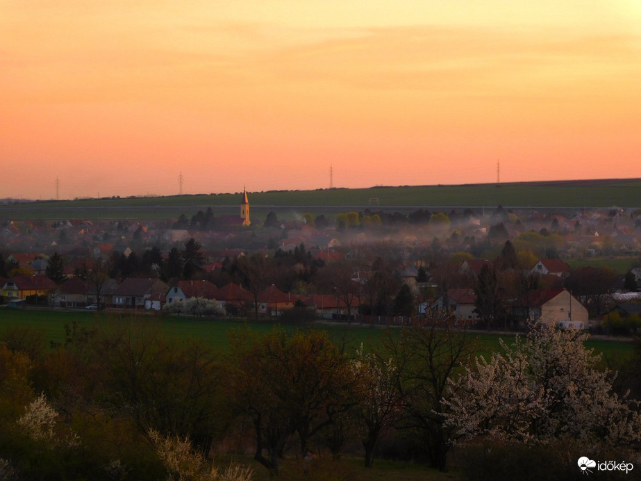 Nagytálya naplementében.