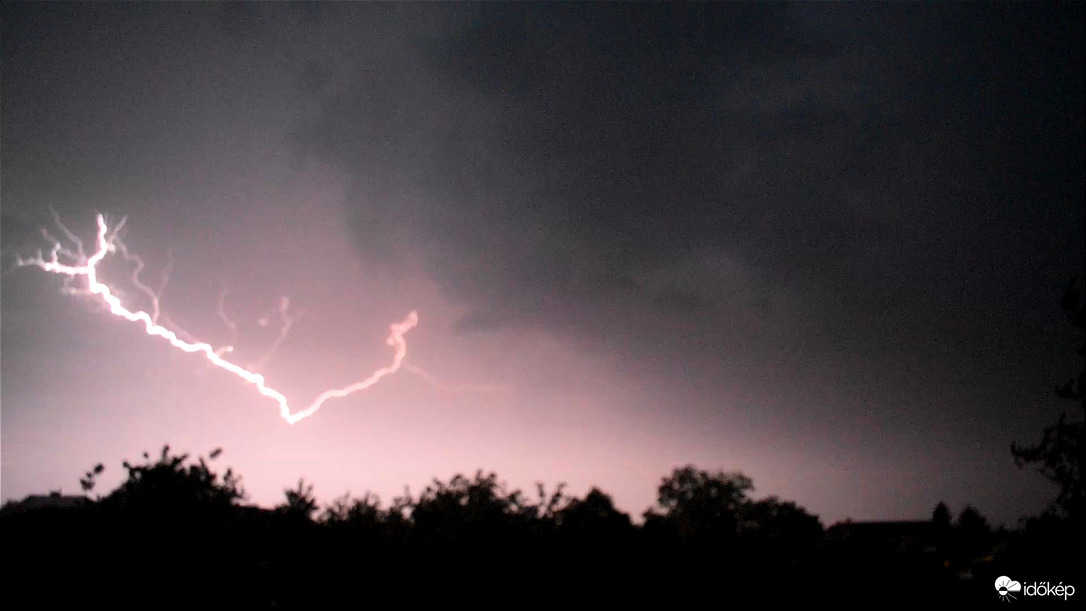 Nagyobbnál nagyobb villámok