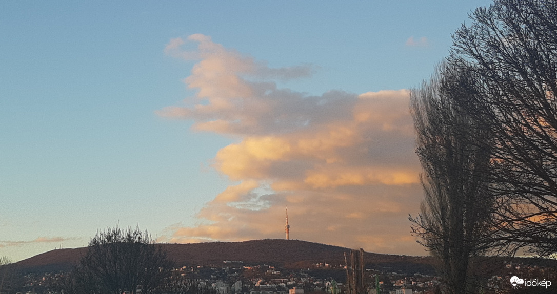 Mai utolsó - a lemenő nap fényében