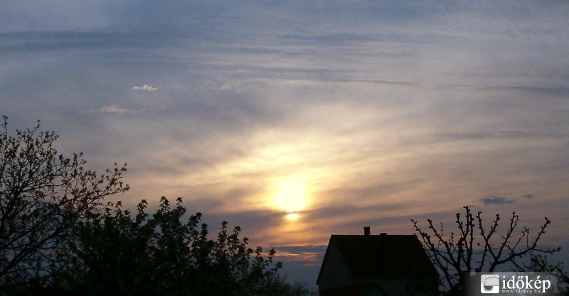 napnyugta Székesfehérváron ápr.18.-án