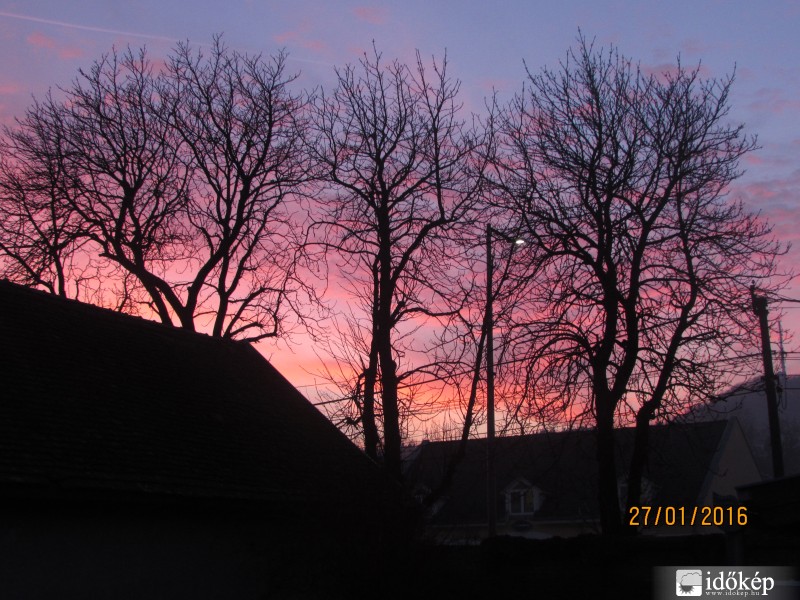 rózsaszínbe burkolva