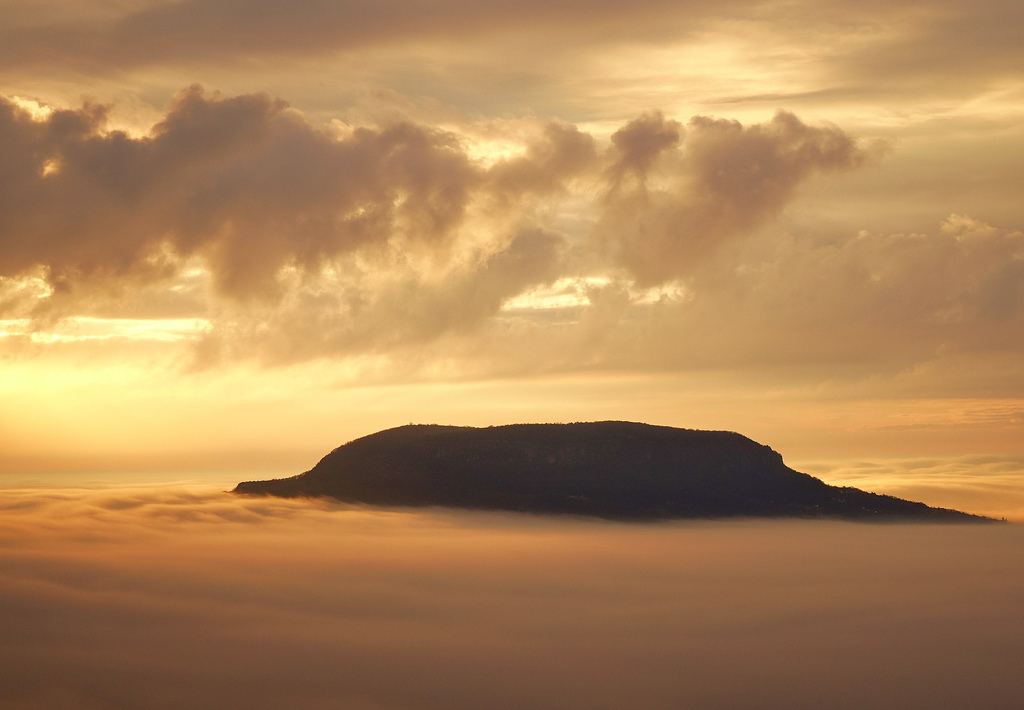 Gyönyörű reggeli látvány a Szent György-hegyről  2017-12-01 Balaton 