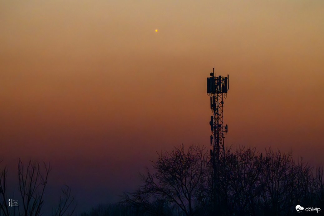 Szaharai poros naplemente