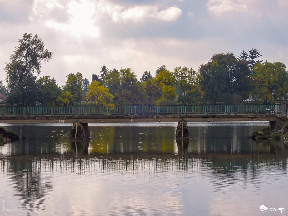 A Kis-Tisza színei ősszel Tiszalökön