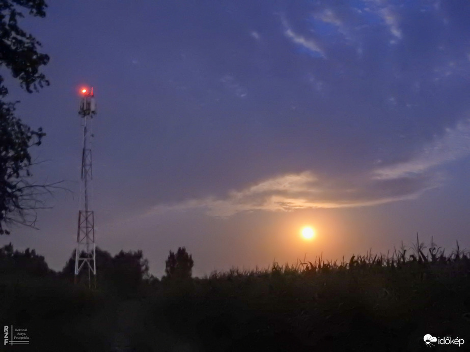 Tokhal-telihold, Tiszalök