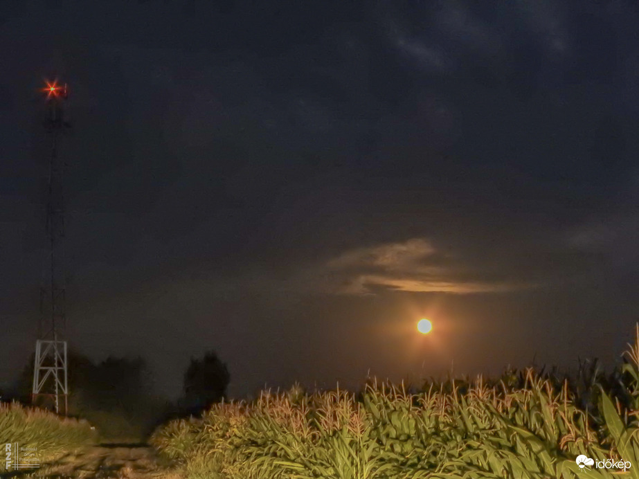 Tokhal-telihold, Tiszalök