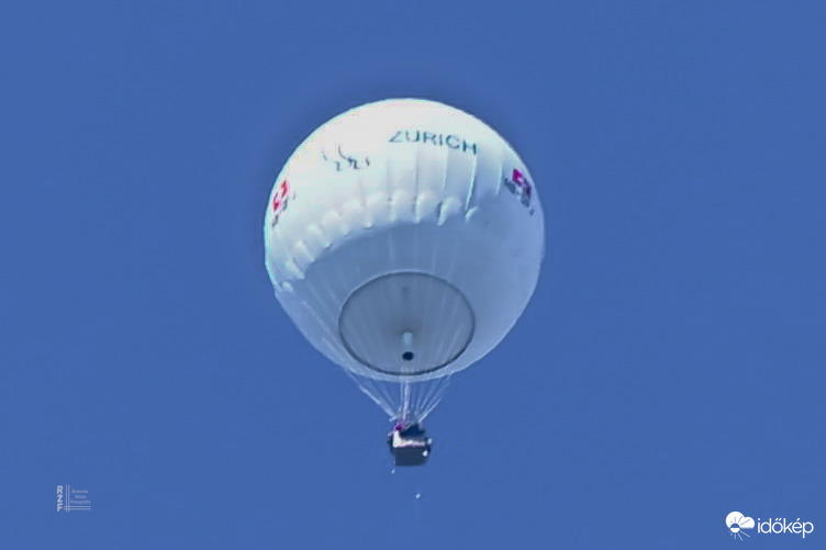 Hőlégballon felettünk 