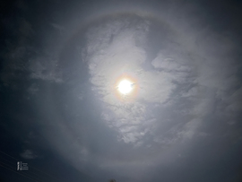 Holdhalo Tiszalök felett 