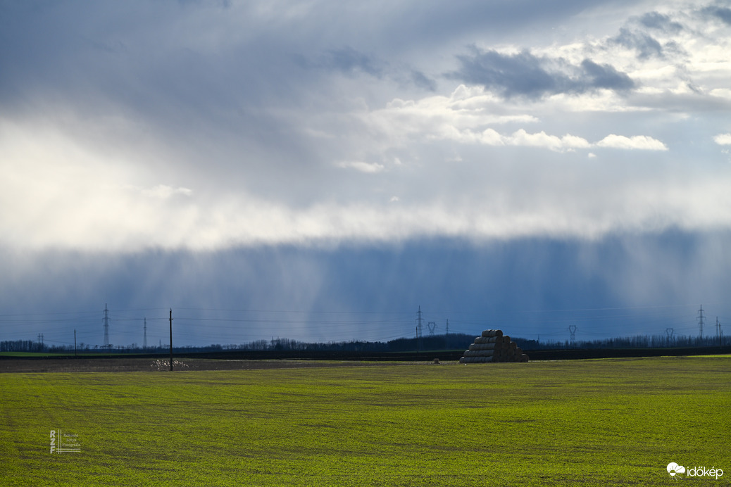 A keleti összeáramlási zóna záporai Tiszalökről