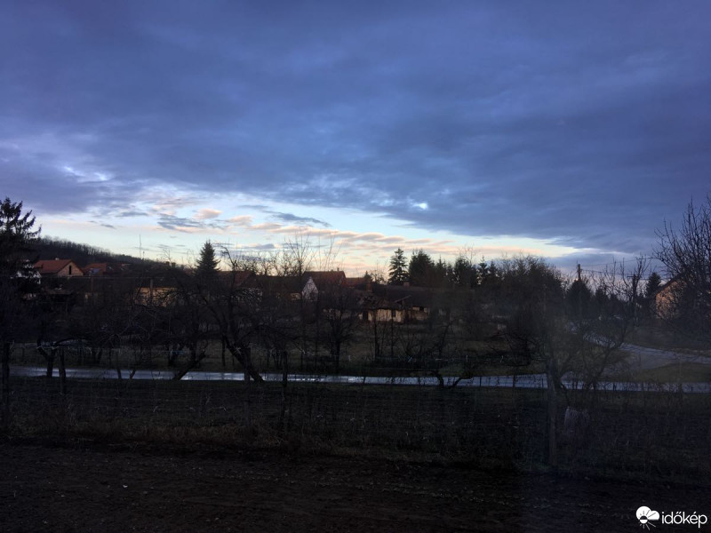 Tényő
