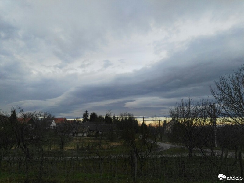 Tényő