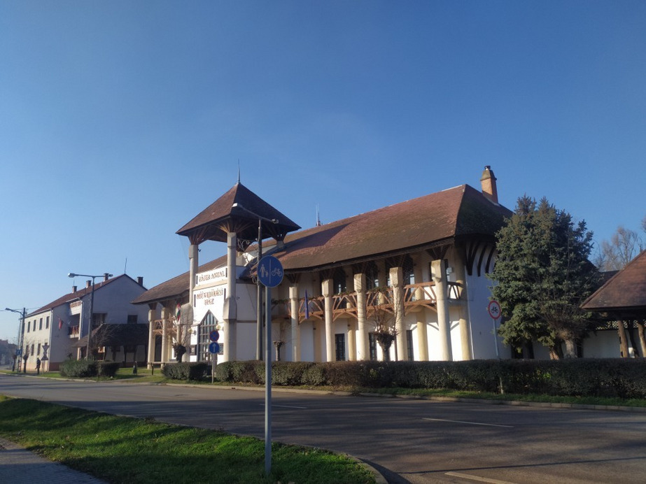 Jászapáti