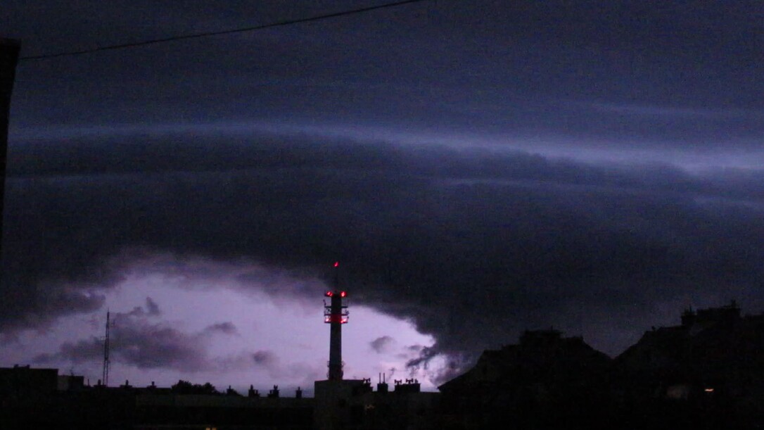 Éjjeli szörny Cegléden