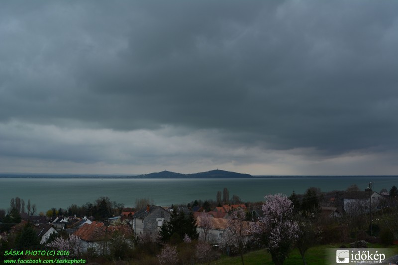 Tavaszi borongós