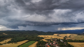Debrőd vihar előtt