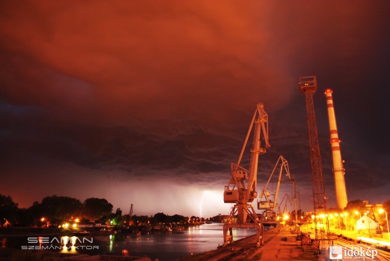 Komárom - villám III.