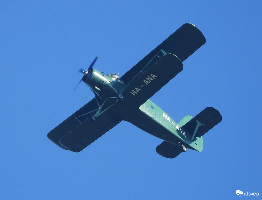 Antonov An-2 